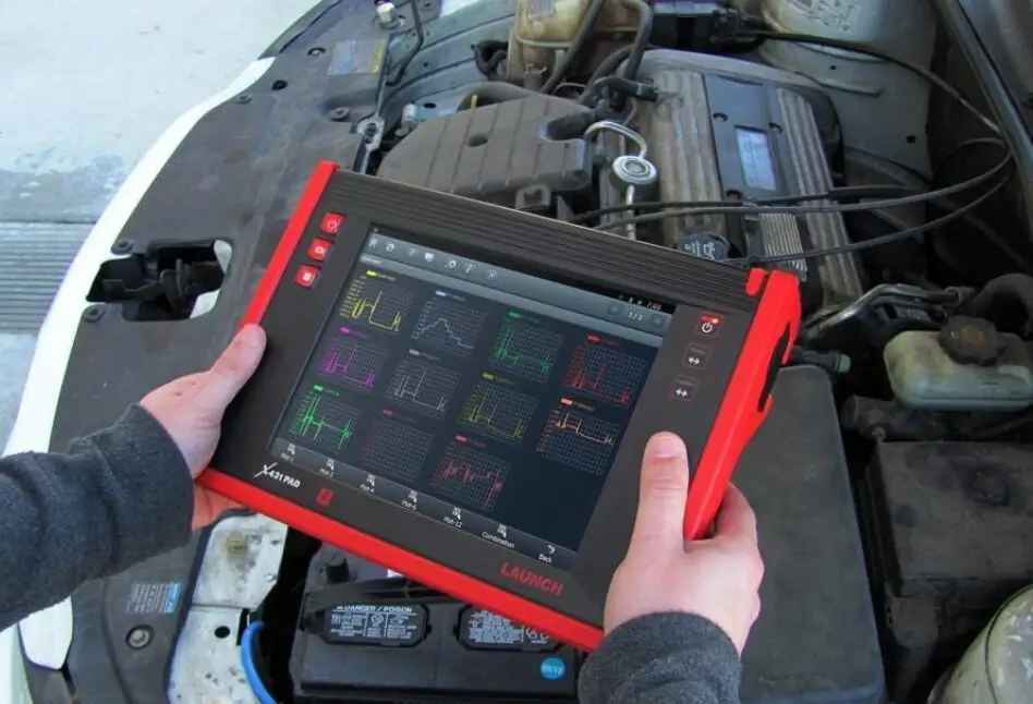 A close-up of a computer screen showing live data from a dynamometer test.